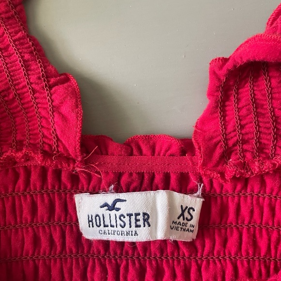 red ruffled cropped tank top - Picture 1 of 3